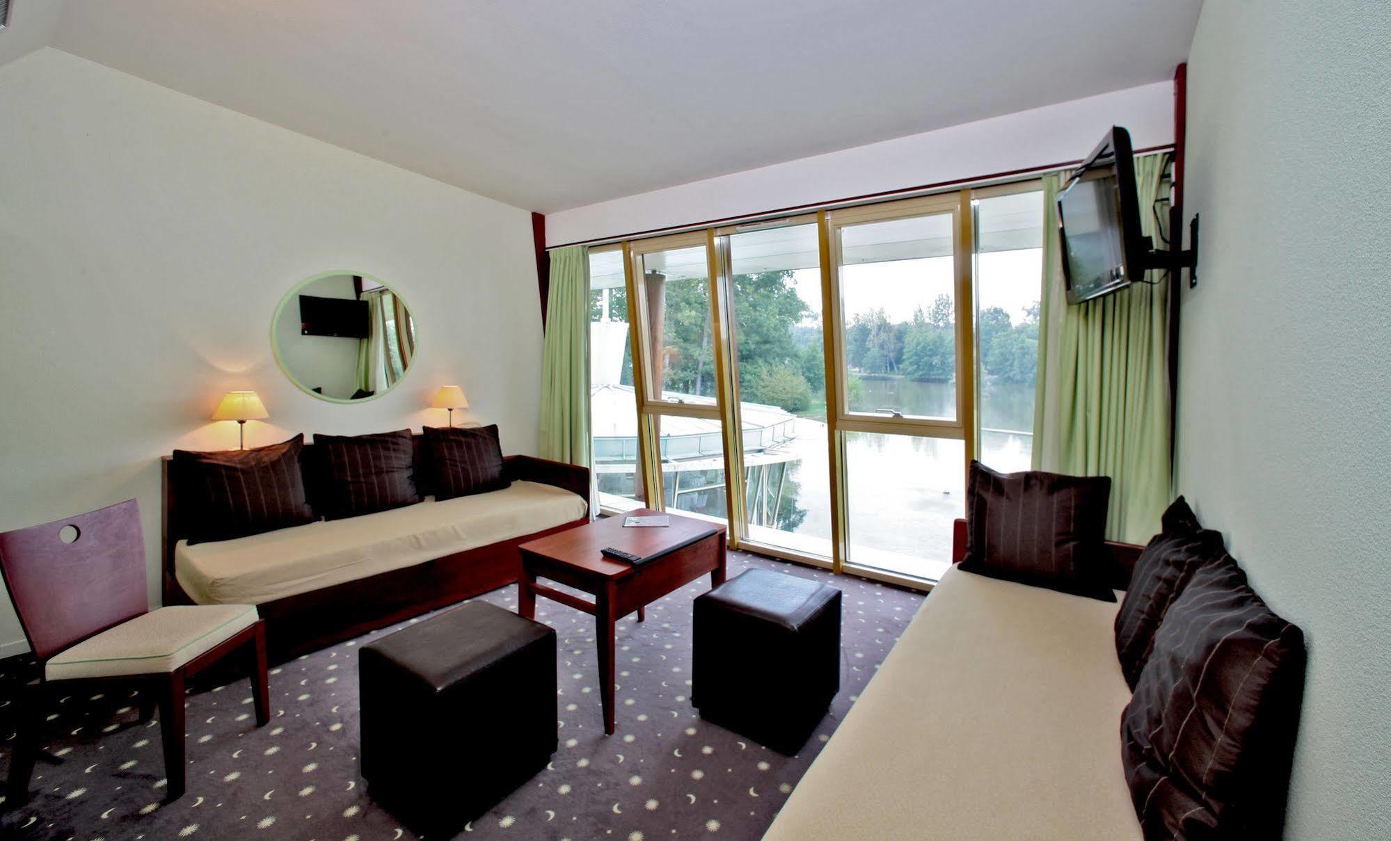 Logis Des Lacs D'Halco Hagetmau Экстерьер фото