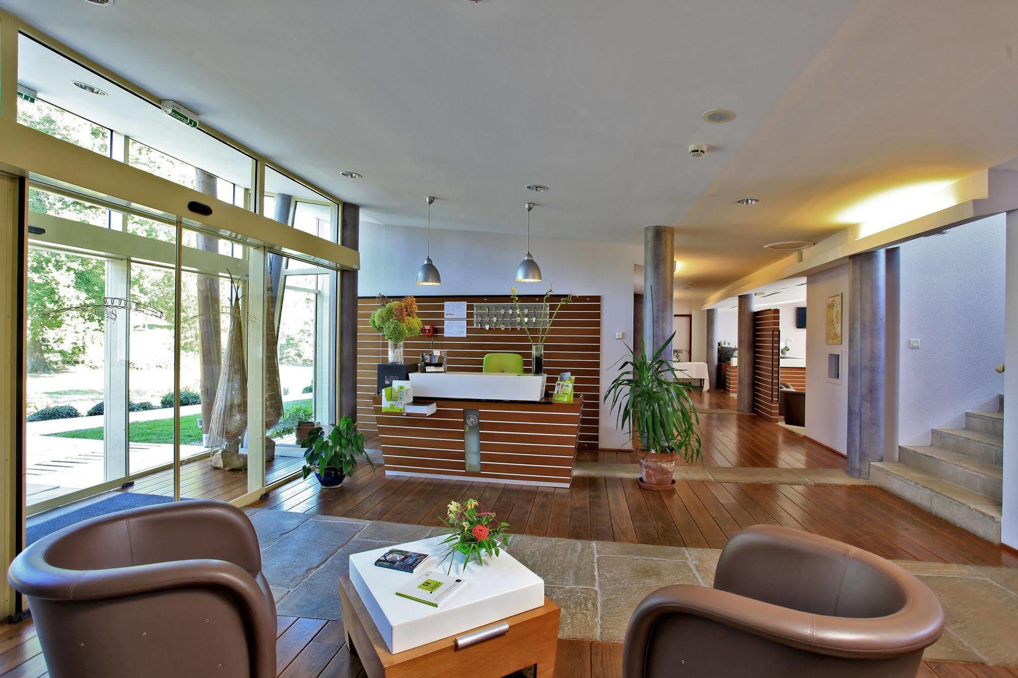 Logis Des Lacs D'Halco Hagetmau Экстерьер фото